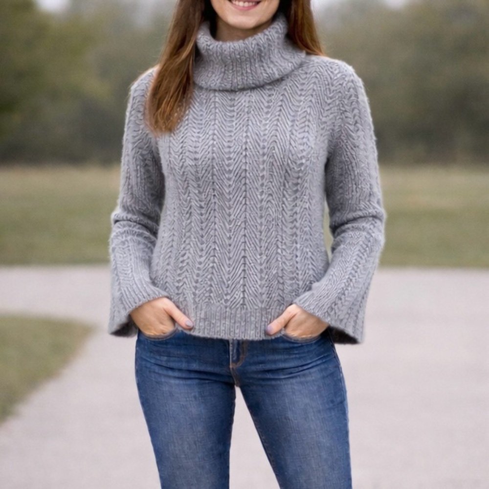 Gap Sweater Womens M Gray Chevron Knit Turtleneck Pullover Cabin Hiking Gorpcore